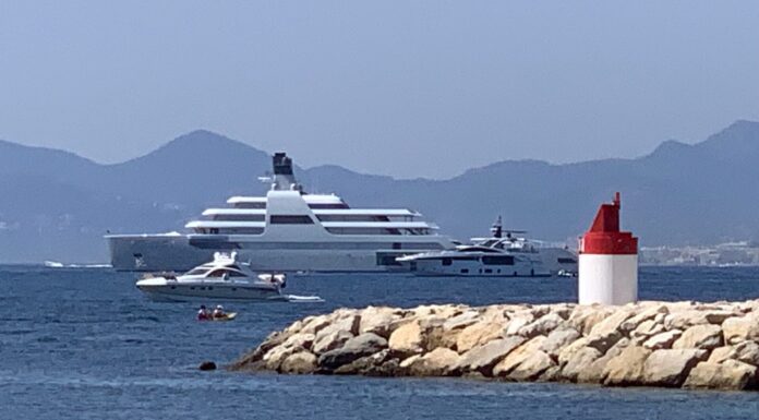 “SOLARIS”, EL MEGAYATE DE ABRAMOVICH FUE VISTO EN FRANCIA