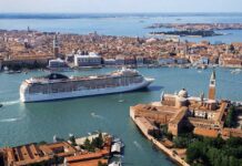 ITALIA VETÓ LOS CRUCEROS EN VENECIA