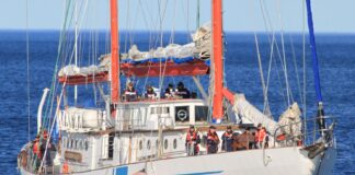 EL MOTOVELERO DR. BERNARDO HOUSSAY EMPRENDIÒ SU PRIMER VIAJE HACIA EL OCÉANO PACÍFICO