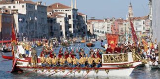 SE REALIZÓ LA “REGATA HISTÓRICA DE VENECIA”