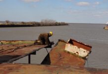 AVANZA EL DESGUACE DE BARCOS EN EL PUERTO DE BUENOS AIRES