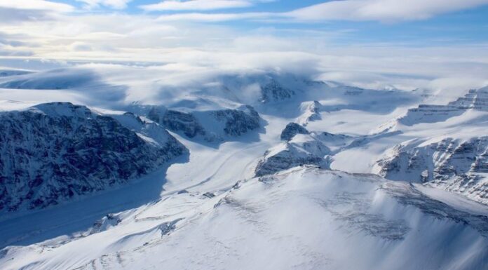 UN HURACÁN ÁRTICO FRENÓ EL HISTÓRICO DERRETIMIENTO DE GROENLANDIA