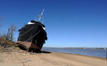 EL RÍO PARANÁ REGISTRA LOS NIVELES MÁS BAJOS DE LOS ÚLTIMOS 25 AÑOS EN EL LÍMITE CON PARAGUAY