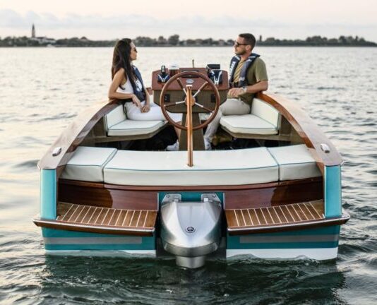 LOS MOTORES FUERABORDA ELÉCTRICOS MARCAN UNA NUEVA ERA EN RENDIMIENTO, AUTONOMÍA Y DISEÑO