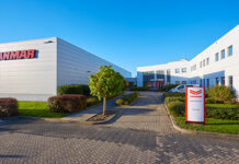 YANMAR CELEBRA LOS 50 AÑOS