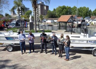 EL MUNICIPIO DE TIGRE ENTREGÓ DOS NUEVAS LANCHAS A LA POLICÍA DE ISLAS