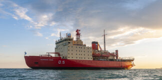 EL ROMPEHIELOS ARA “ALMIRANTE IRIZAR” REGRESÓ A BUENOS AIRES