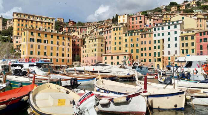 DESTINOS – CAMOGLI, UN PUERTO NÁUTICO Y DE PESCADORES EN EL GOLFO PARADISO