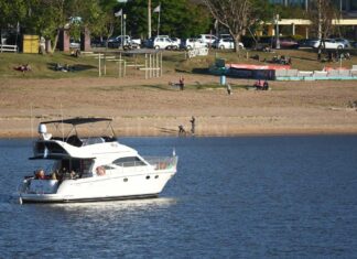 SAN NICOLÁS – EL RÍO PARANÁ ALCANZA SU MAYOR NIVEL EN TRES MESES, PERO PRONOSTICAN UNA NUEVA BAJANTE EN NOVIEMBRE