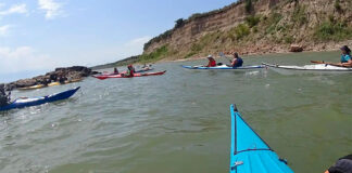 KAYAKISTAS HICIERON UNA EXPEDICIÓN A LA “PIEDRA MORA”, UN LUGAR DE MISTERIO