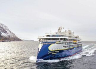 LLEGÓ EL PRIMER CRUCERO AL PAÍS: PREFECTURA DESPLEGÓ UN OPERATIVO DE SEGURIDAD