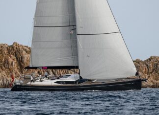VELERO-OYSTER LANZA EL NUEVO MODELOS 595