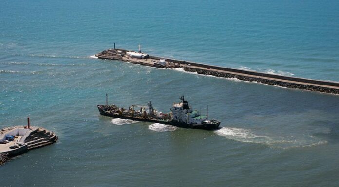 EMPEZÓ LA OBRA DE DRAGADO EN EL PUERTO DE MAR DEL PLATA