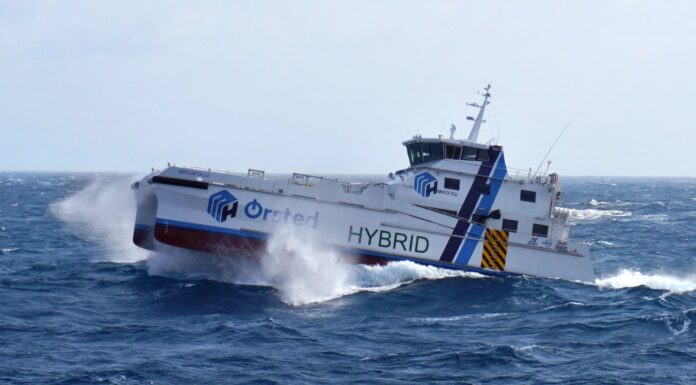 VOLVO PENTA PRUEBA SU SISTEMA IPS HÍBRIDO