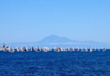 PORQUE HAY 80 BARCOS FRANCESES CERCA DEL VOLCÁN DE LA PALMA?