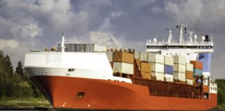 POR QUÉ MUCHOS BARCOS ESTÁN PINTADOS DE ROJO EN LA LÍNEA DE FLOTACIÓN