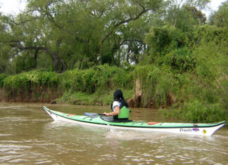 ROSARIO – KAYAKISTAS DENUNCIAN FALTA DE CONTROLES EN LAS AGUAS DEL PARANA