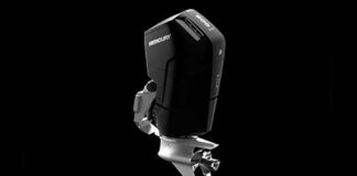 MERCURY MARINE PREMIO A LA CES 2022 CON EL MOTOR V12 DE 600HP