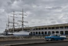 VELERO ECOLOGICO STATSRAAD LEHMKUHL ATRACO EN LA HABANA velero-ecologico