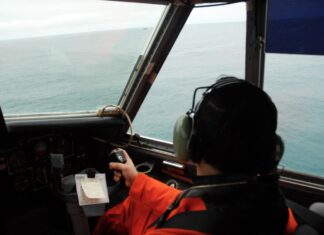 EMERGENCIA EN EL MAR: PREFECTURA RESCATÓ AL TRIPULANTE DE UN PESQUERO QUE SE HUNDIÓ EN RÍO NEGRO