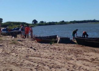 CORRIENTES – DESAPARECIÓ UN JOVEN TRAS DAR VUELTA CAMPANA UNA PIRAGUA