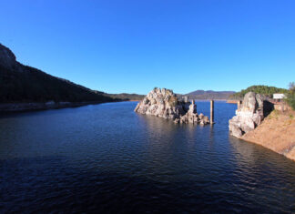 ESPAÑA – HOMBRE SUFRE AMPUTACION DE AMBOS BRAZOS CON LA HELICE DE UN BARCO