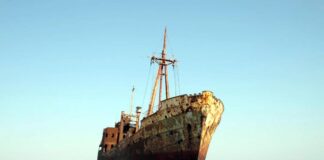 LOS NAUFRAGIOS DE BARCOS QUE SE PUEDEN VER EN GOOGLE MAPS