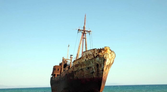 LOS NAUFRAGIOS DE BARCOS QUE SE PUEDEN VER EN GOOGLE MAPS