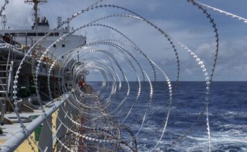 PIRATAS ATACAN PORTACONTENEDORES Y SECUESTRAN TRIPULACIÓN EN EL GOLFO DE GUINEA