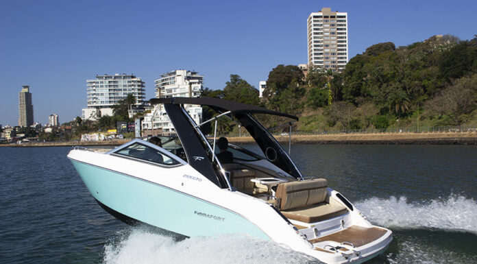 HOY EN ESLORAS PRESENTAMOS EL FIBRAFORT 255 GTO