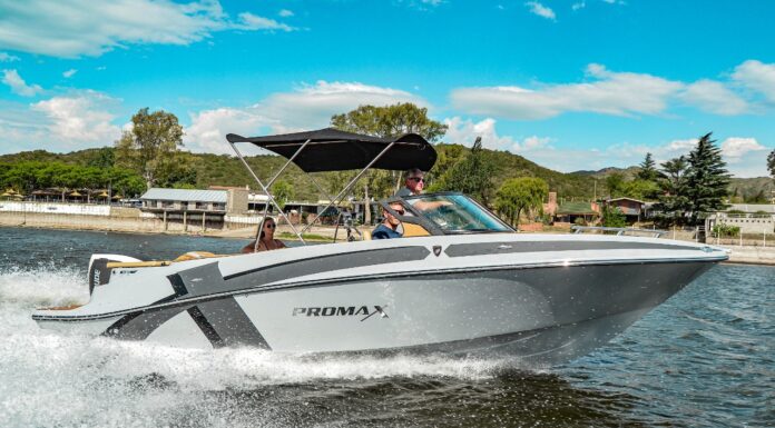 HOY EN ESLORAS POR EL GARAGE TV PRESENTAMOS LA NUEVA PROMAX RX6 DE ASTILLERO PAGLIETTINI