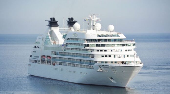 ¿POR QUÉ FLOTAN LOS BARCOS? LA IMPORTANCIA DEL TEOREMA DE ARQUÍMIDES