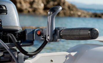 EUROPA – YAMAHA LANZA NUEVAS CARACTERISTICAS EN LOS SEGMENTOS DE FUERA DE BORDAS VERSÁTIL Y PORTATIL