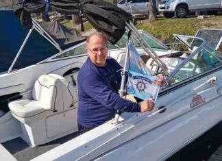 “CUANDO VEAS FLAMEAR NUESTRO GALLARDETE, VERÁS UN AMIGO EN EL RÍO”