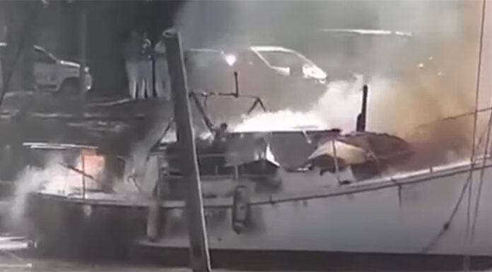VIDEO – EXPLOTÓ UN BARCO EN SAN ISIDRO: SU DUEÑO DE 80 AÑOS SUFRIÓ QUEMADURAS, TUVO QUE ARROJARSE AL AGUA Y QUEDÓ INTERNADO