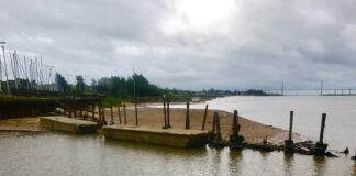 ROSARIO – POR LA BAJANTE SIGUE SUSPENDIDO EL SERVICIO DE LANCHAS PARA CRUZAR A LAS ISLAS