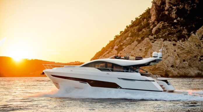 ¿NUEVO PROPIETARIO PARA FAIRLINE YACHTS?