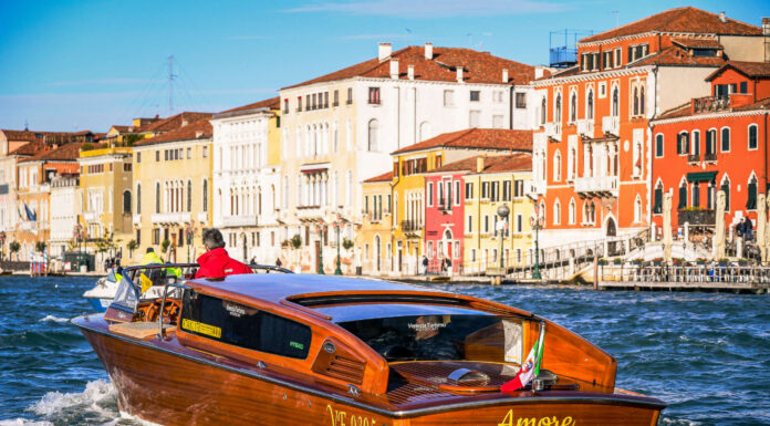 SIMRAD YACHTING Y CANTIERI NAUTICI VIZIANELLO COLABORAN PARA CREAR TAXIS ACUÁTICOS SOSTENIBLES