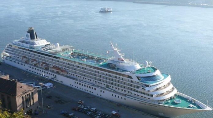 CRUCERO PRÓFUGO HUYE A BAHAMAS PARA EVITAR EMBARGO POR UNA DEUDA