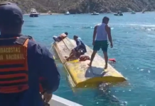 TREMENDO SUSTO: UNA LANCHA DIO UNA VUELTA DE CAMPANA CON 24 TURISTAS A BORDO
