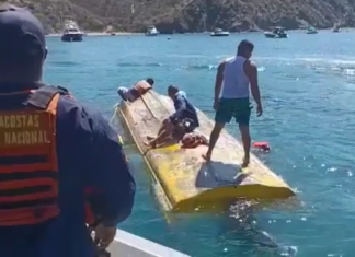 TREMENDO SUSTO: UNA LANCHA DIO UNA VUELTA DE CAMPANA CON 24 TURISTAS A BORDO
