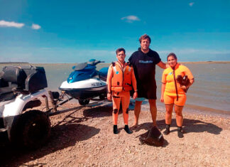 PREFECTURA ASISTIÓ A UN KITESURFISTA EN MAR CHIQUITA