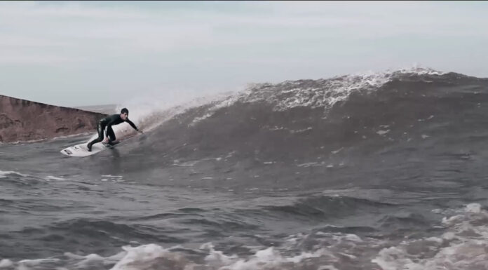 EXTRAÑO FENÓMENO EN JOSÉ IGNACIO: SE ARMÓ UNA OLA ESTÁTICA PRODUCTO DE LAS LLUVIAS Y FUE SURFEADA (VIDEO)
