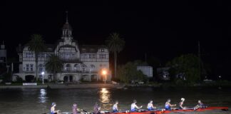 ESTA NOCHE SE CORRE UNA NUEVA EDICIÓN DEL “FESTIVAL DE OCHOS”, UN CLÁSICO DEL REMO