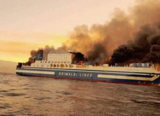 ITALIA – VORAZ INCENDIO EN UN FERRY EN EL ADRIÁTICO: RESCATAN A 288 PERSONAS