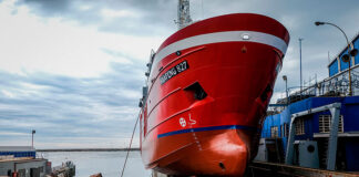 SE REALIZÓ LA BOTADURA DEL BUQUE HUAFENG 827, EL PRIMERO DE SEIS PARA CHINA