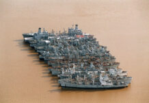 ¿POR QUÉ LA MARINA MERCANTE DE EEUU ESTÀ TAN OXIDADA Y ROTA?