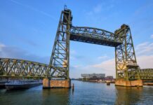 EL YATE DE JEFF BEZOS ES TAN GRANDE QUE ROTTERDAM DESMONTARÁ UN PUENTE PARA QUE PUEDA SALIR AL MAR