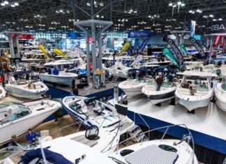 SE CLAUSURÓ EL SALÓN NÁUTICO DE NUEVA YORK POR LA TORMENTA DE NIEVE