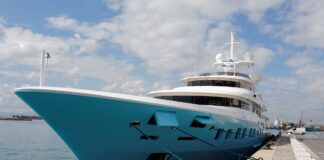 OTRO YATE DE MULTIMILLONARIO RUSO DETENIDO, AHORA EN GIBRALTAR